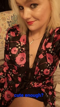 Blonde, independent escort 130lb